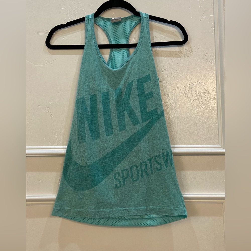 Nike workout tank teal size XS